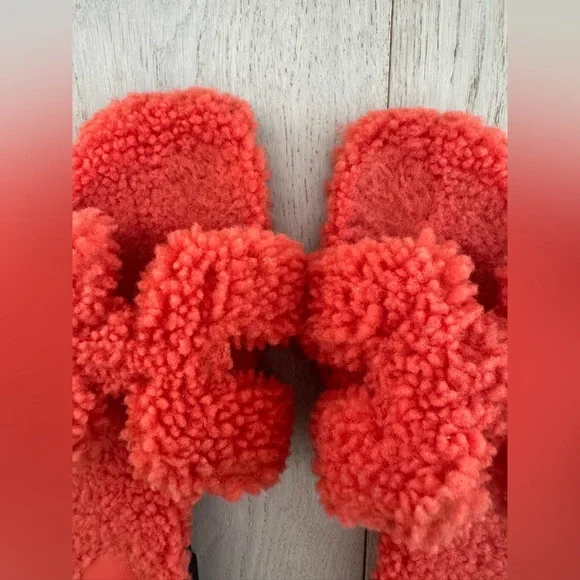 Hermes teddy oran sandals in good condition. Size 40 in orange. - Picture 5 of 5